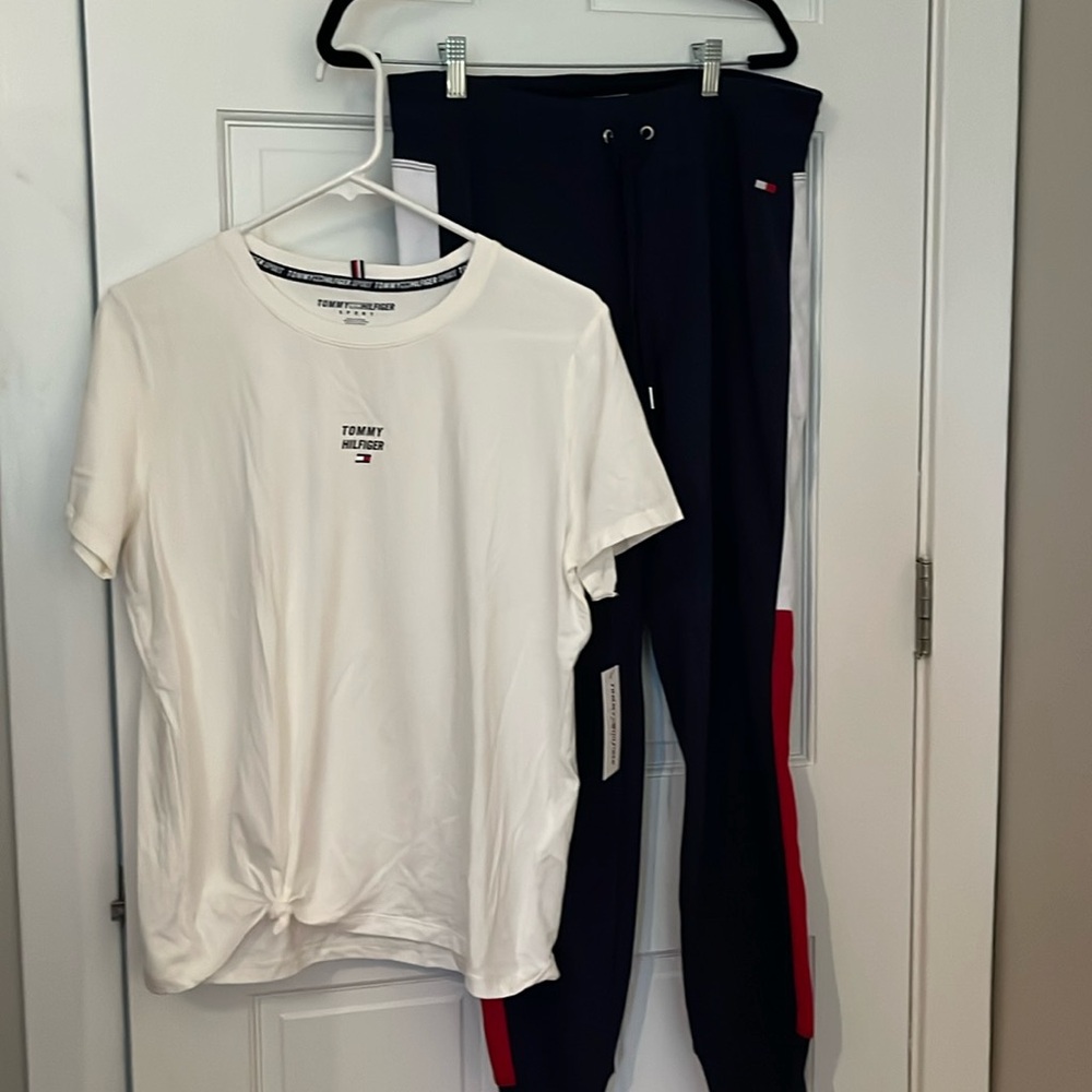 Tommy Hilfiger lSport red white and blue set nwt